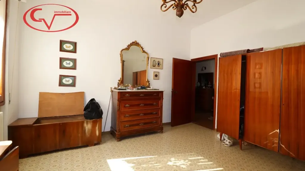 Chambres - Trifamiliare Villa with Garden in Montevarchi
