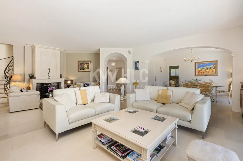 Soggiorno - Provençal Villa with Pool in Valbonne