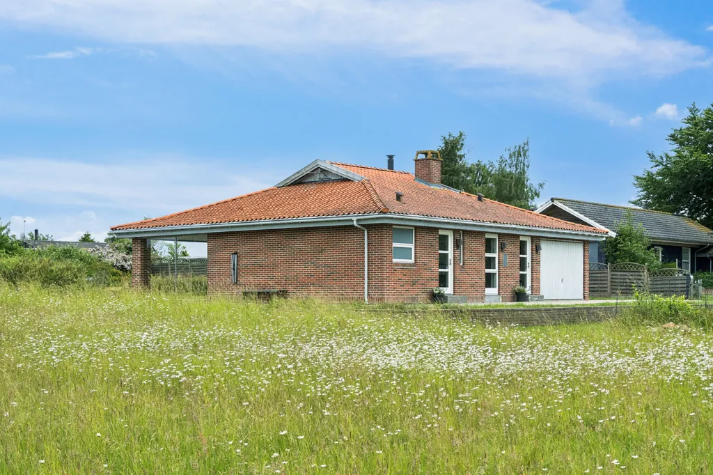 Exterior - 1979 Summerhouse with Garden in Karrebæksminde