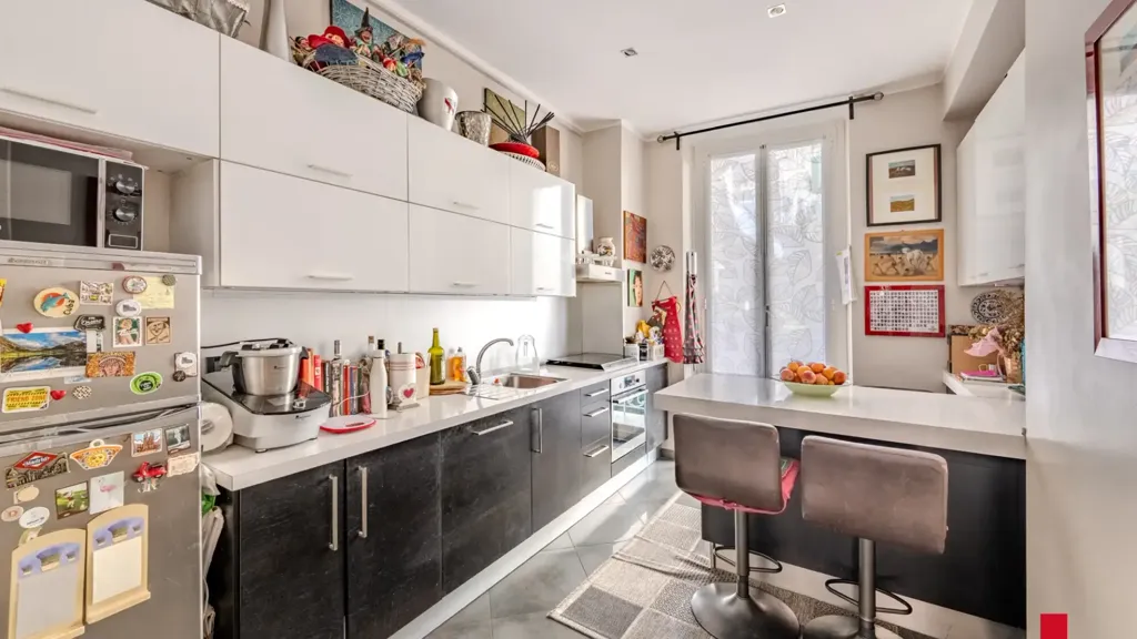 Cuisine - Charming Apartment with City View in Genoa