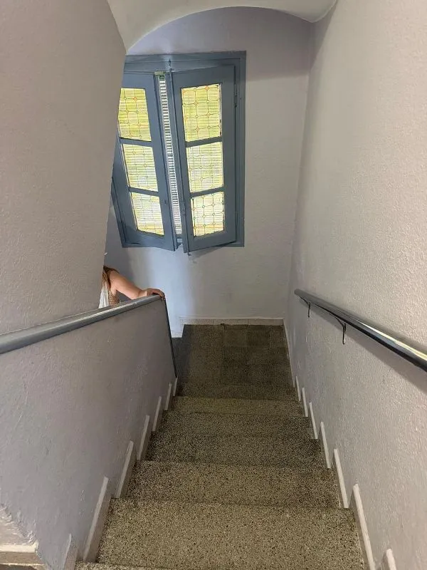 Pièces - Modernised 2-Bed Flat with A/C in Oliver