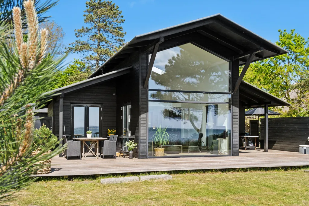 Välivaade - Architect-Designed Summerhouse with Storebælt View