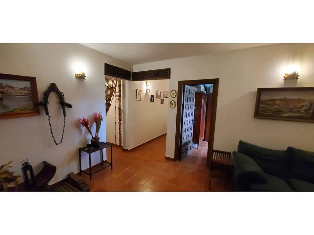 Entrée - Rustic House with Large Garden in Camarenilla