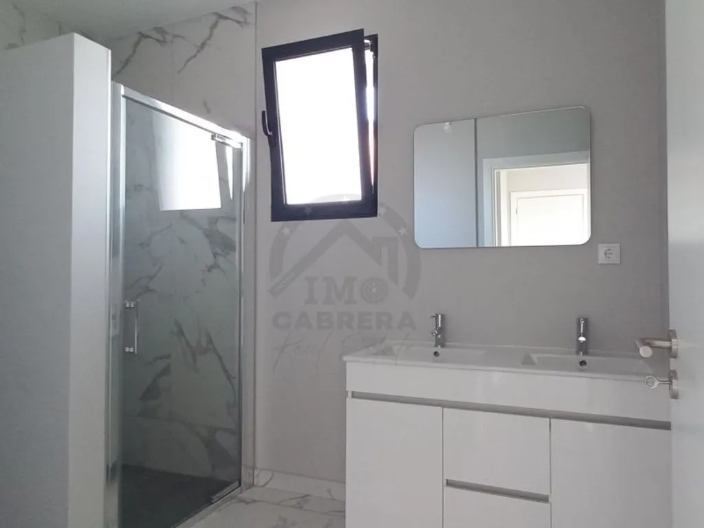 Salles de bain - Modern Semidetached House with Garden in Sao Roque
