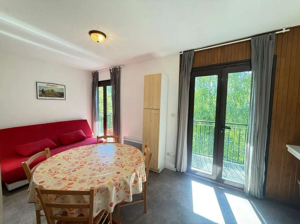 Maison 12 pièces à Prades
