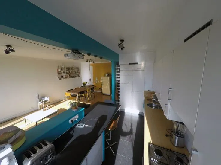 Kitchen - Apartment with Canal View in Antwerp