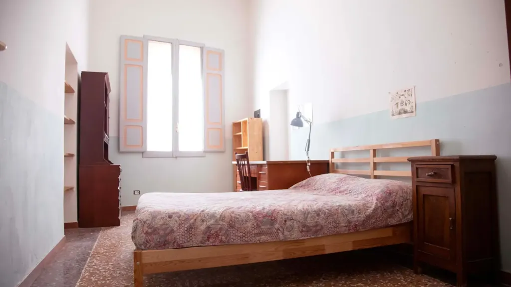 Chambres - Historic Apartment with High Ceilings in Bologna