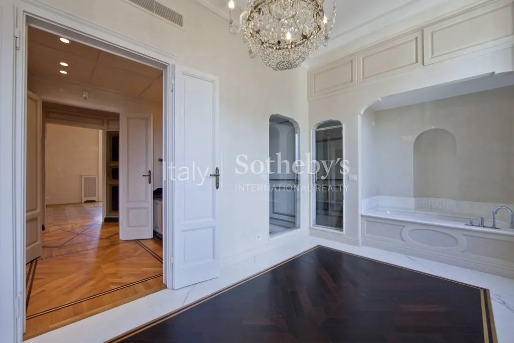 Ingresso - Luxury Apartment with Balcony in Milan