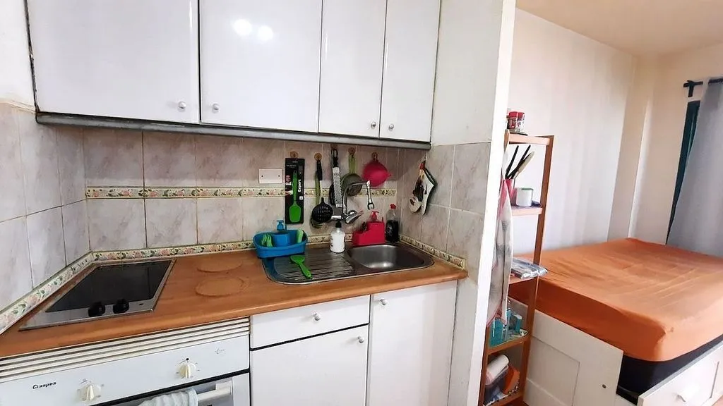 Köök - 1-Bedroom Apartment with Pool in Sonnenland