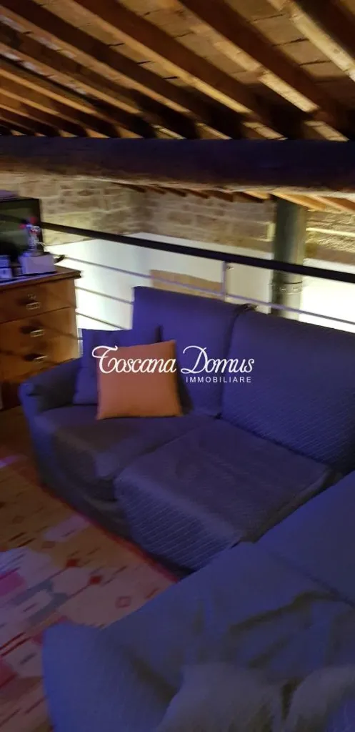 Rustic-Style Apartment with Terrace in Siena