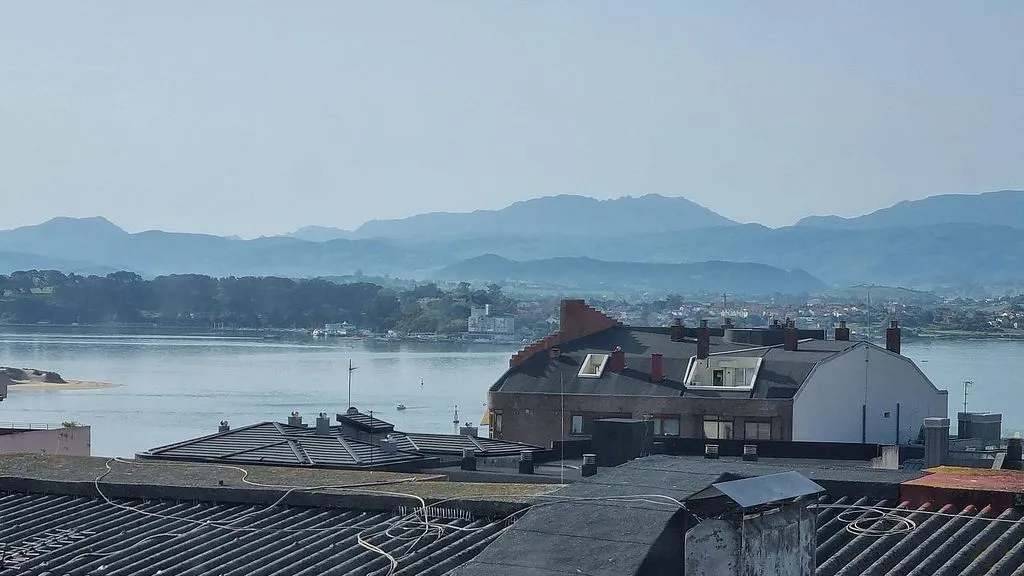 Apartment with Bay View in Puerto Chico