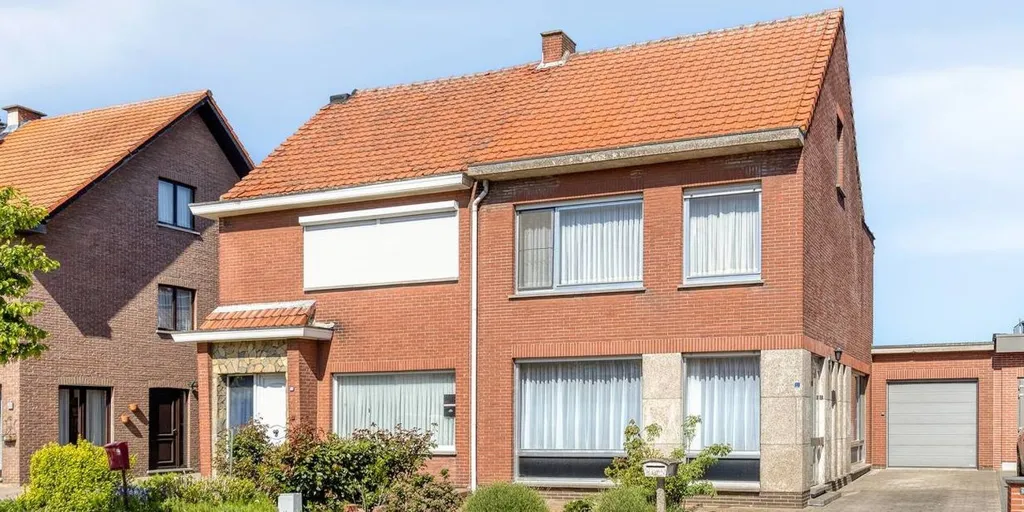 Välivaade - House with Garden in Hoevenen/Stabroek