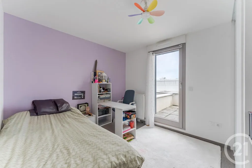 Magamistoad - 4-Bed Flat with Rooftop Terrace in Saint-Priest