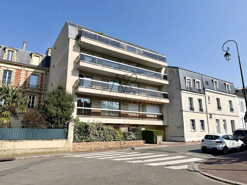 Extérieur - Appartement 2 Pièces avec Balcon au Centre-ville du Vésinet