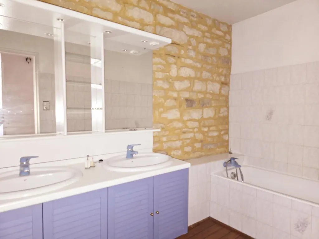 Bathrooms - Village House with Mezzanine in Anse