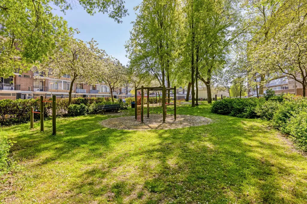 Jardin - Galerij Flat with Balcony in Schiedam