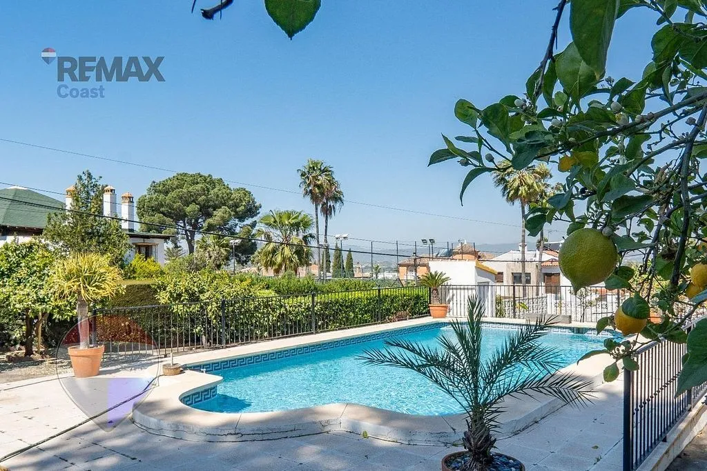 Bassein - Chalet with Pool in Manantiales - Lagar