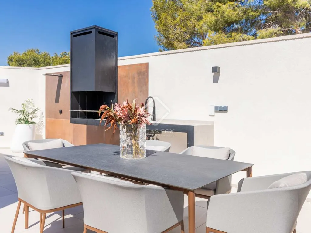 Terrace - Luxury Villa with Sea View in La Nucía