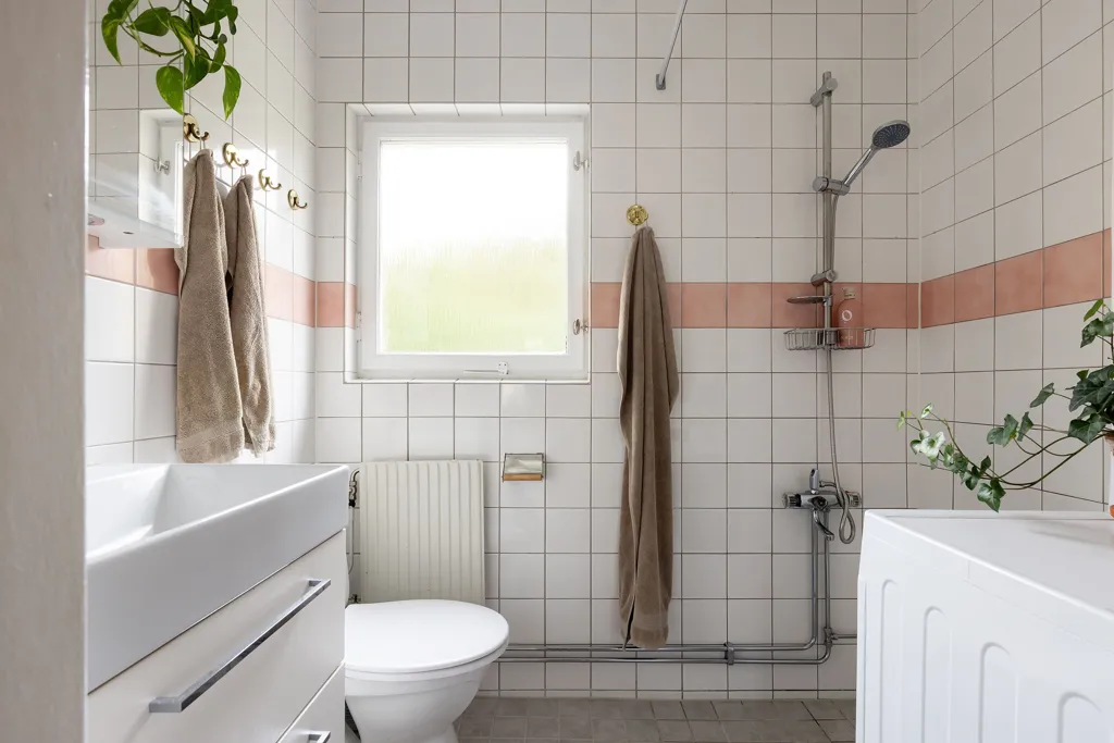 Vannitoad - Charming 2-Bedroom with Balcony in Årsta