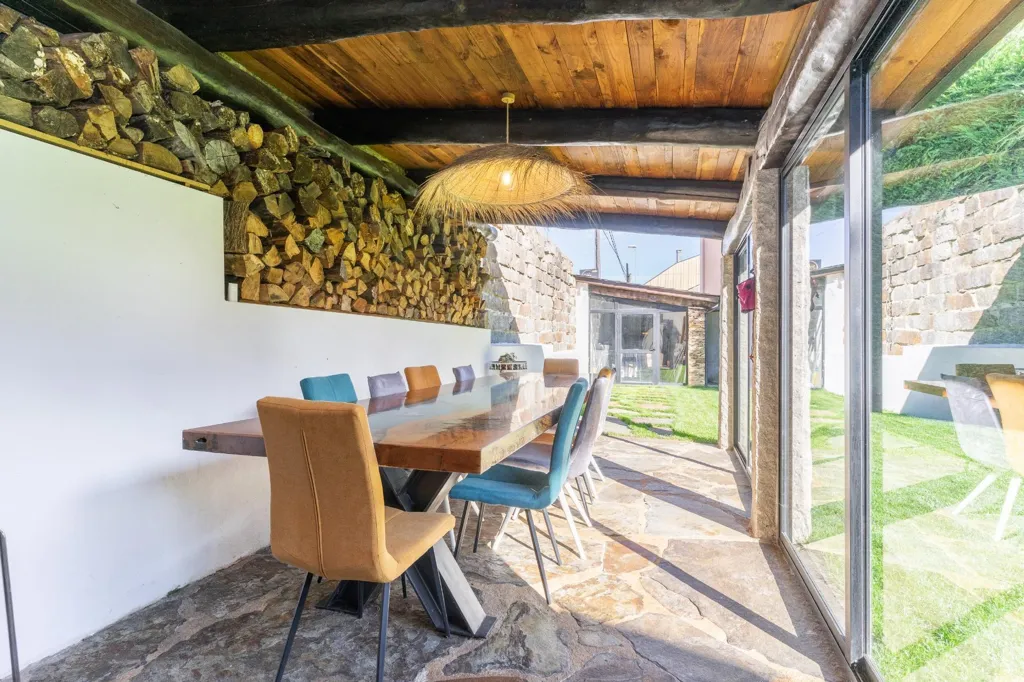 Terrasse - Restored Chalet with River Walk Access in Lugo
