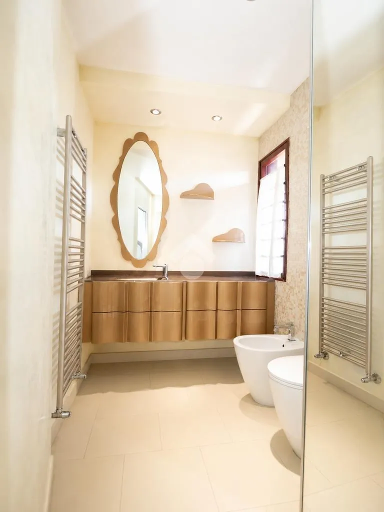 Bagni - Luxury Penthouse with Private Elevator in Basiglio