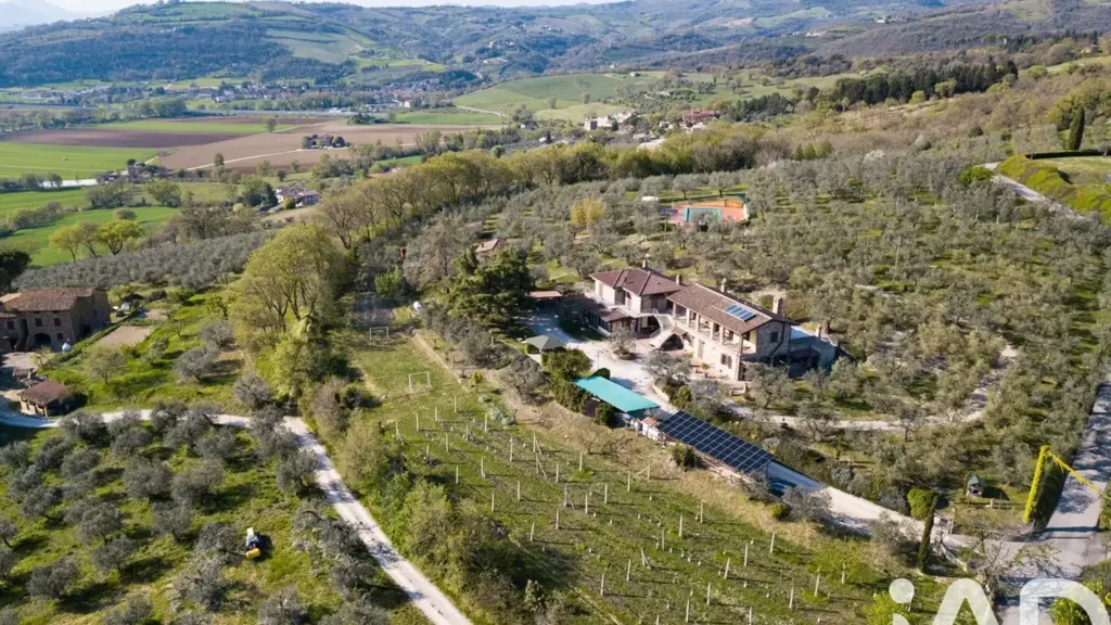 Õhuvaade - Rustic Villa with Pool in Assisi