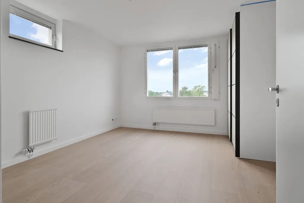 Stanze - Modernised Penthouse with Balcony in Upplands Väsby