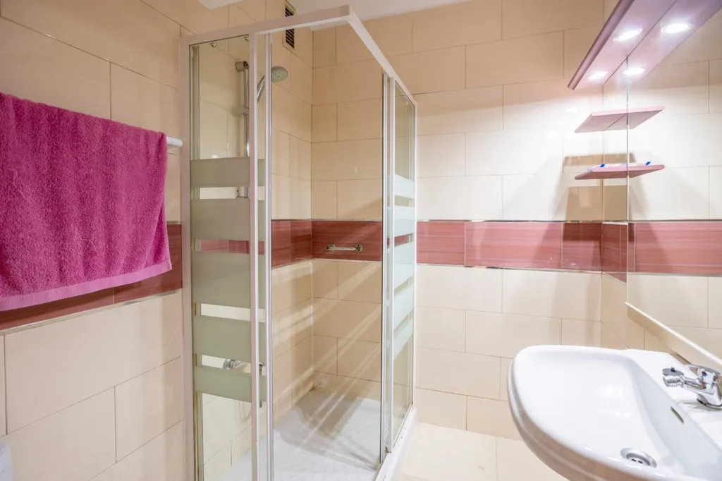 Vannitoad - Spacious Apartment with Terraced Views in Delicias