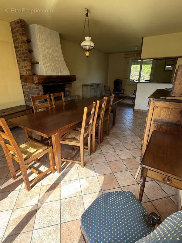 Salle à manger - Maison avec Jardin et Terrasse à Lézardrieux