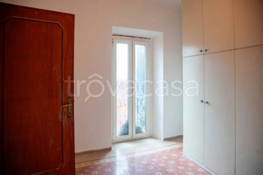 Esik - Characterful Apartment in Historic Centre, Sezze
