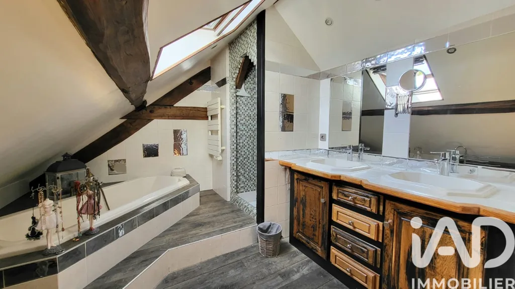 Bagni - Rustic Stone Villa with Terrace in Liverdy-en-Brie