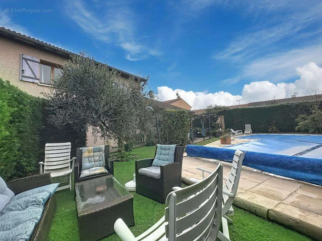Maison 8 pièces à Mions