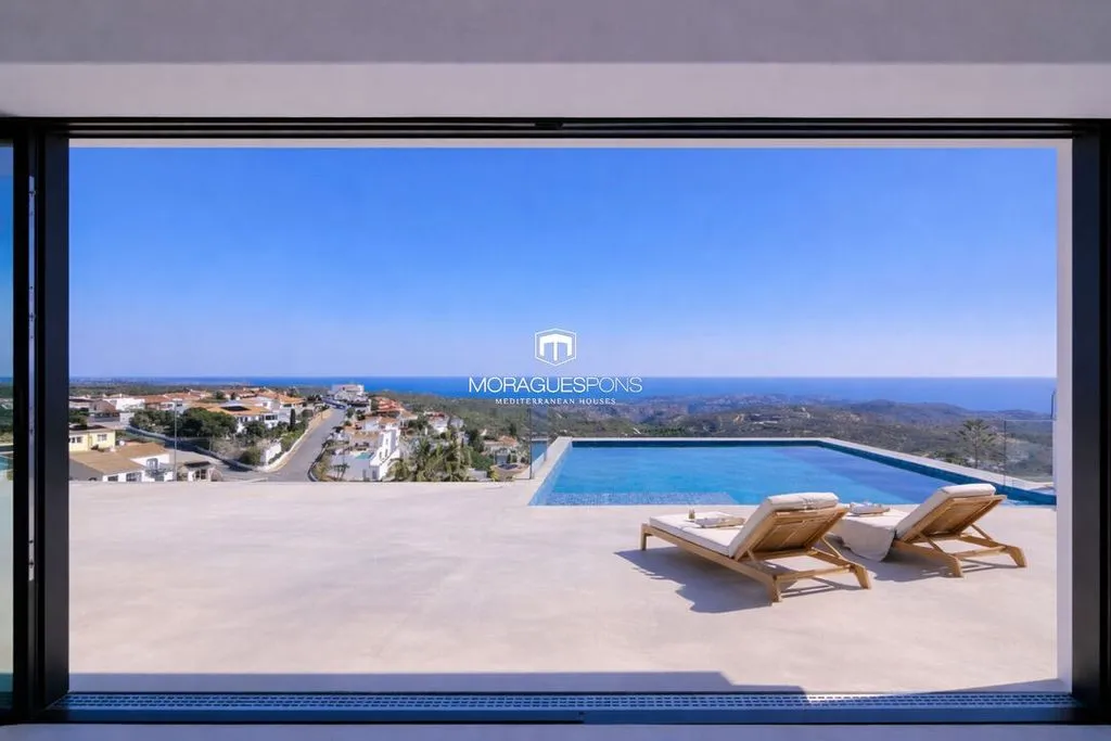 Piscina - Contemporary Villa with Sea Views in Benitachell