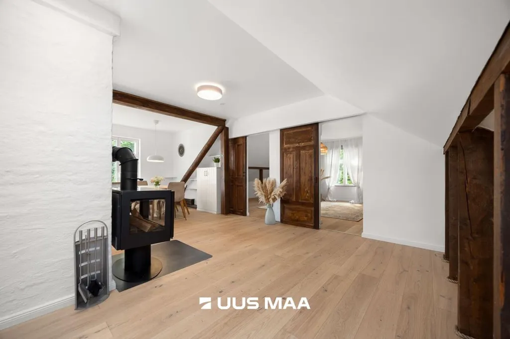 Elutuba - Flat with Recent Renovation in Tallinn
