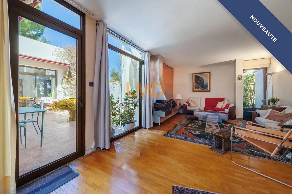 Séjour - Villa d'Architecte avec Toit Terrasse à Marseille