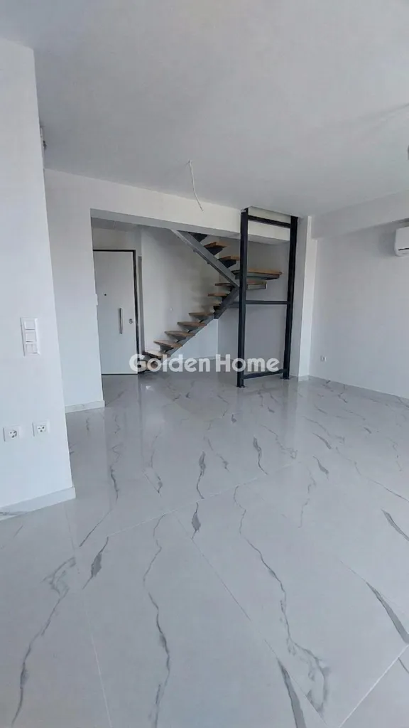 Soggiorno - Modern Penthouse with Rooftop in Gazi