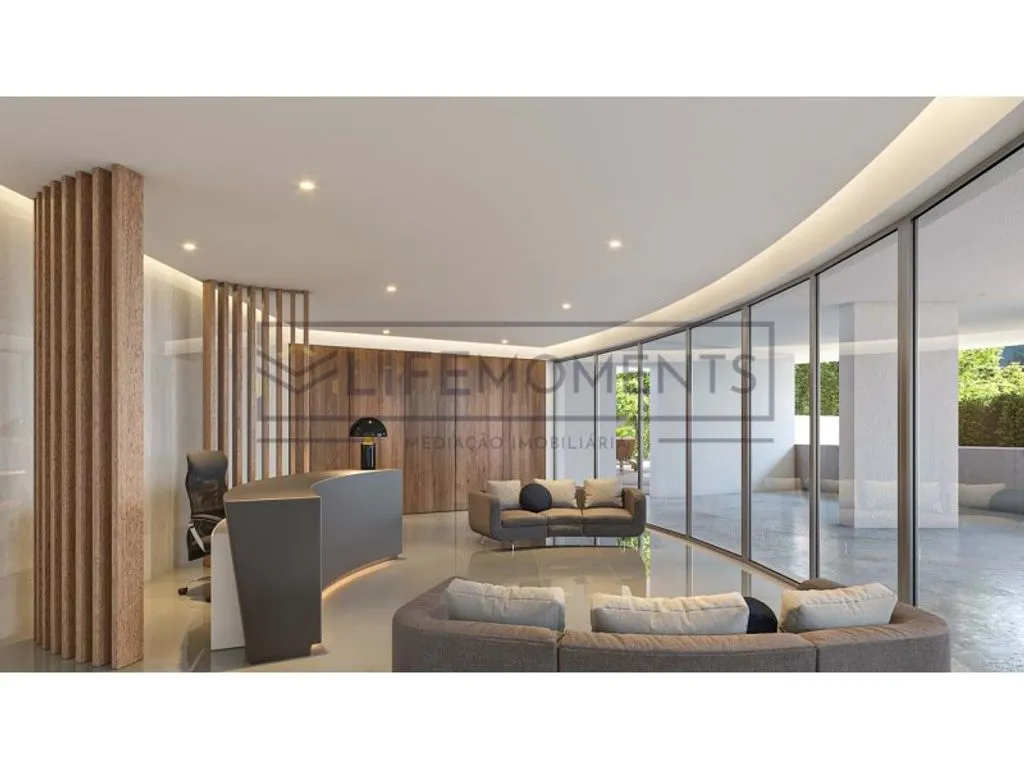 Luxury Flat with Rooftop Bar in Setúbal