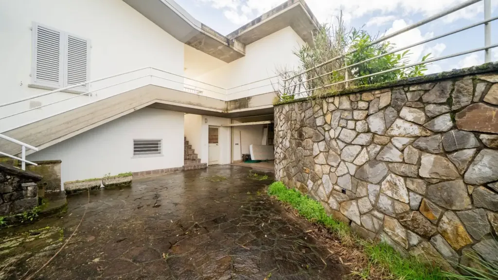 Jardin - Panoramic Villa with Garden in Figline Valdarno