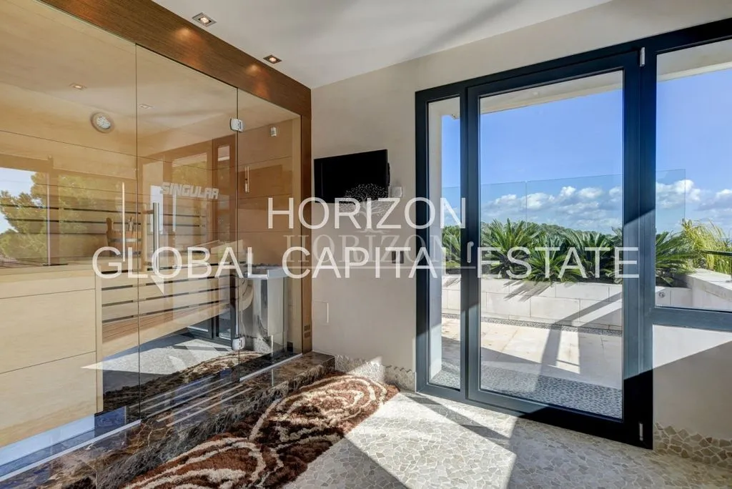 Esik - Luxury Villa with Sea View in Bendinat