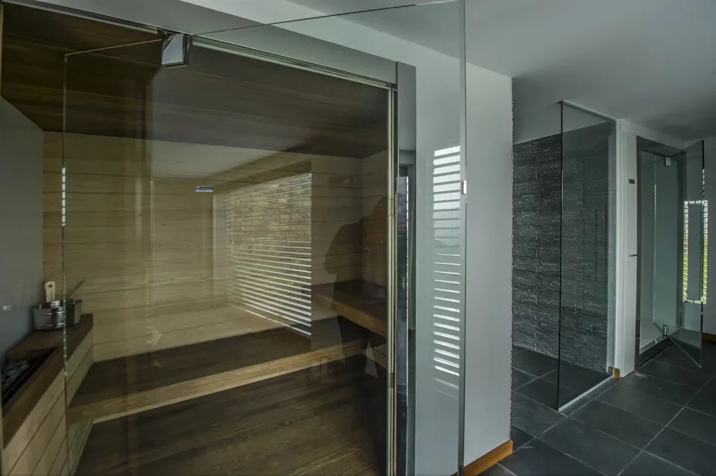 Pièces - Modern Villa with Pool and Spa near Parma