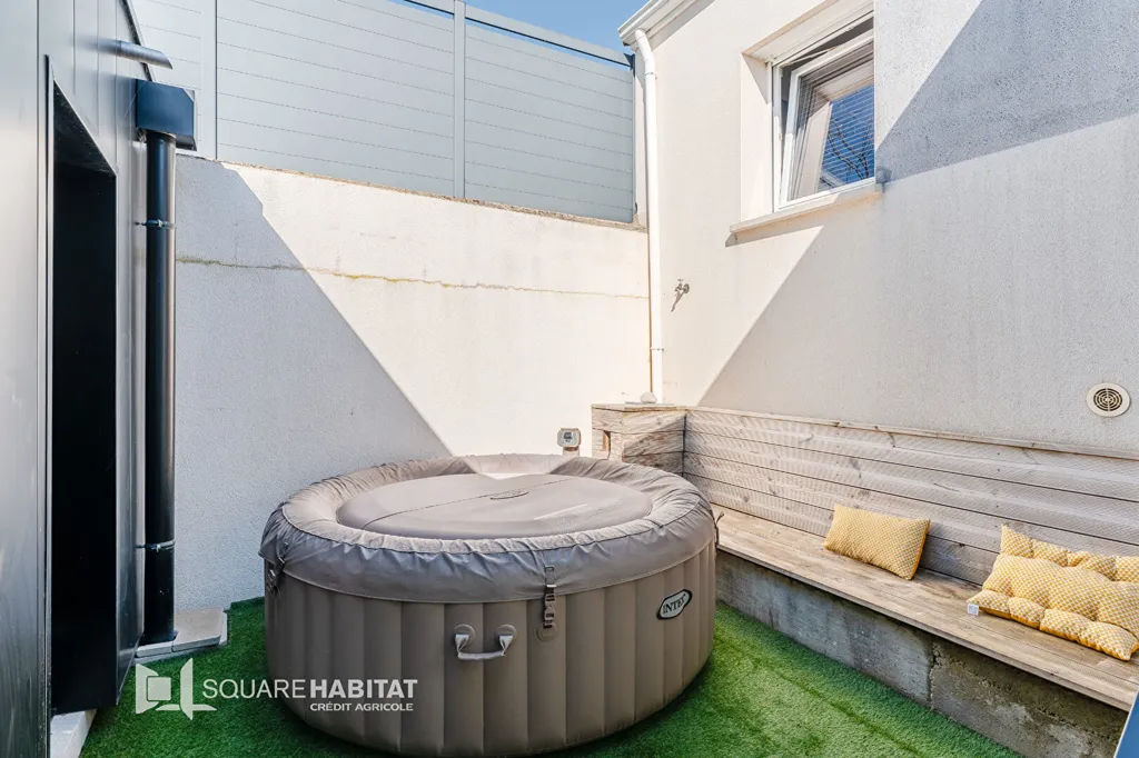 Terrasse - Maison Familiale avec Terrasse à La Chabossière