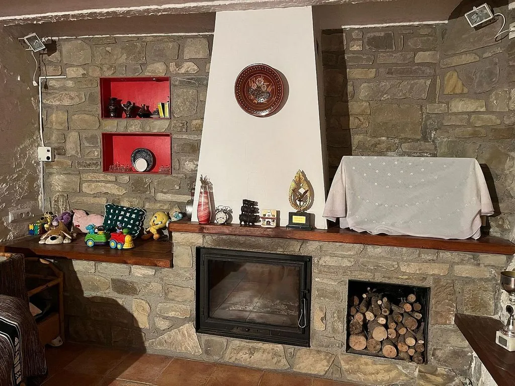 Elutuba - Sunny Terraced House with Views in Cubells