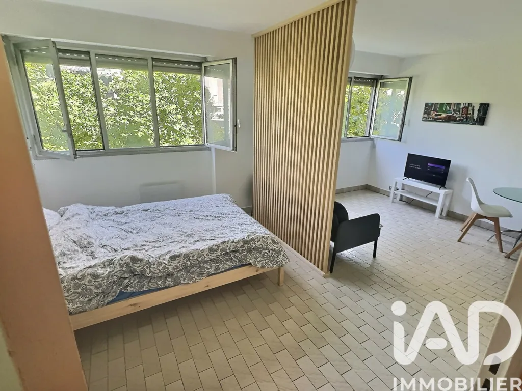 Magamistoad - Meubled Studio with City Centre Access in Toulon