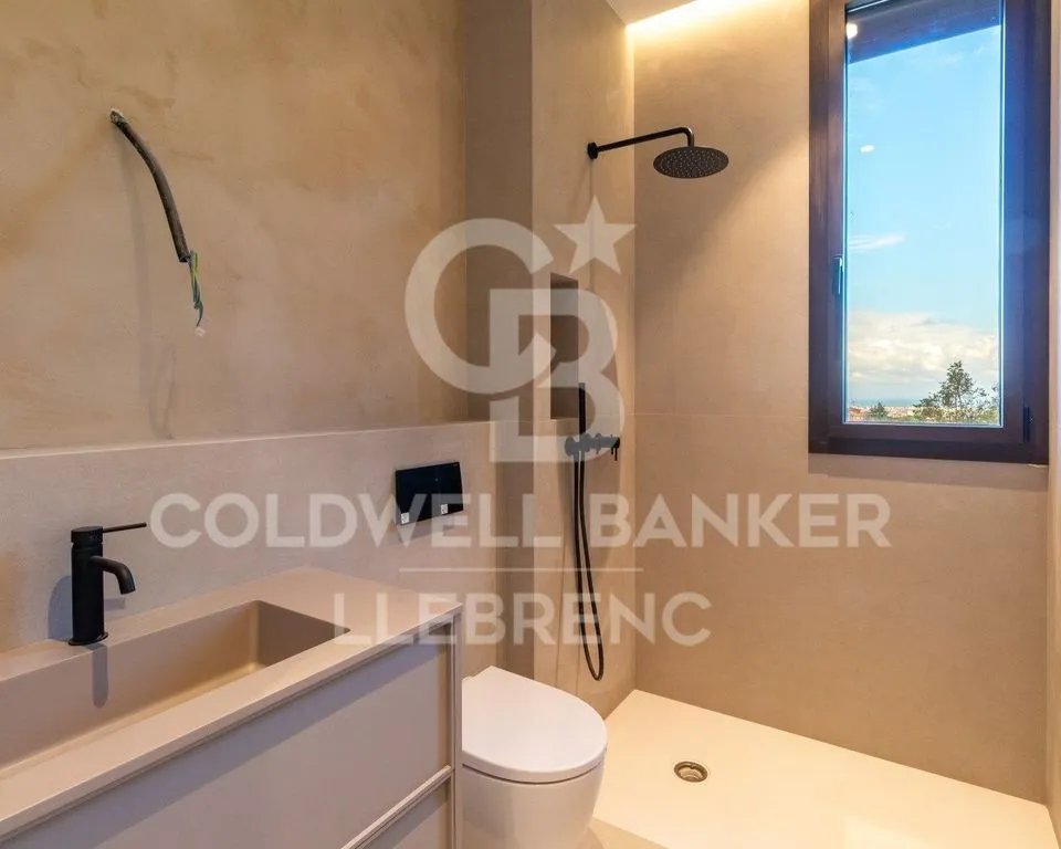 Salles de bain - New Build Penthouse with Terrace in Vallvidrera