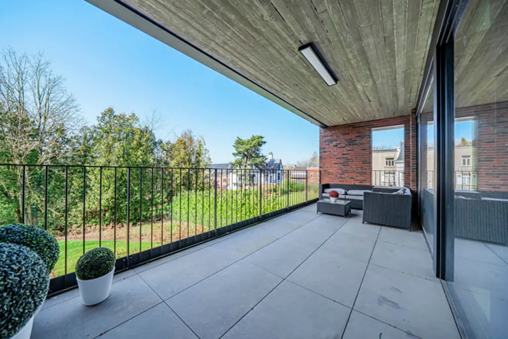 Rõdu - Newly Built Apartment with Terrace in Heusy