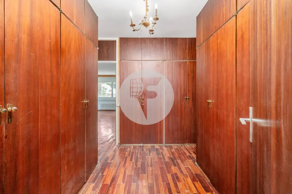 Hallway - Spacious Flat with Terrace in Exclusive Barcelona