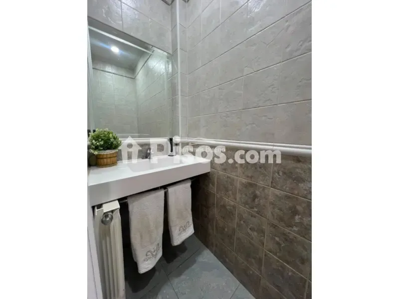 Vannitoad - Semi-detached House with Pool in Villamayor