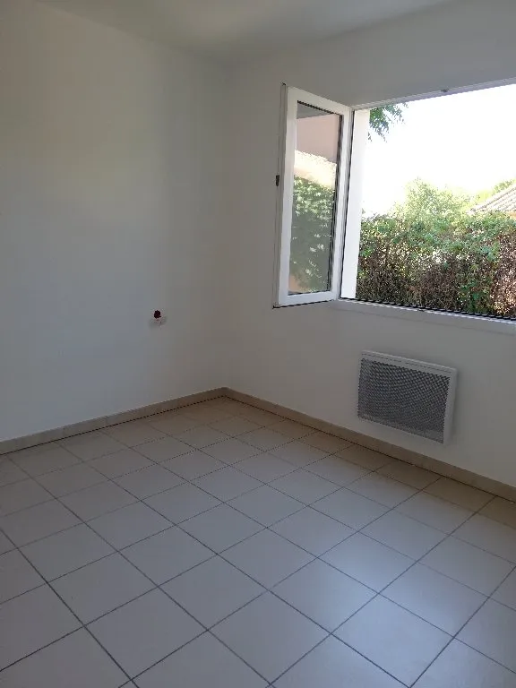 Pièces - Villa de Plain Pied avec Jardin à Corneilhan