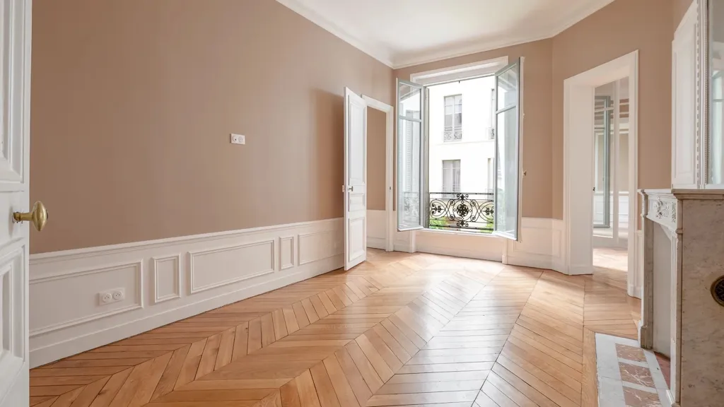 Séjour - Appartement de 5 Pièces avec Cour Arborée à Paris 75017