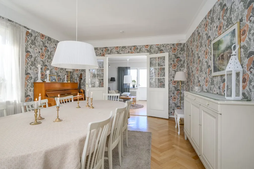 Sala da pranzo - Charming Villa with Garden in Central Location
